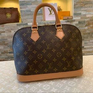 SOLD Louis Vuitton Alma Handbag ❤️